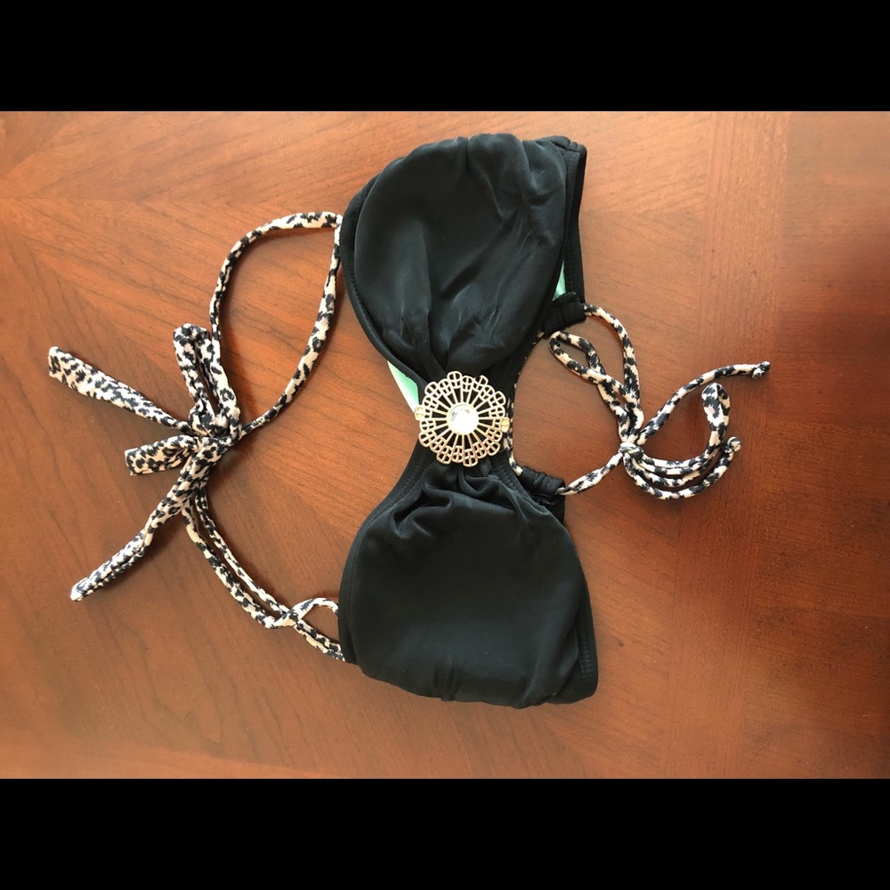 Bandeau Style Bathing Suit with cheetah straps !
